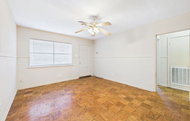 1618 W St. Mary Blvd