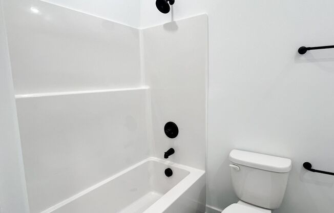 3 beds, 2 baths, 1,129 sqft, $1,495, Unit 2013 Brother Arthur Trail