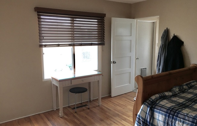 3 beds, 1 bath, $3,695