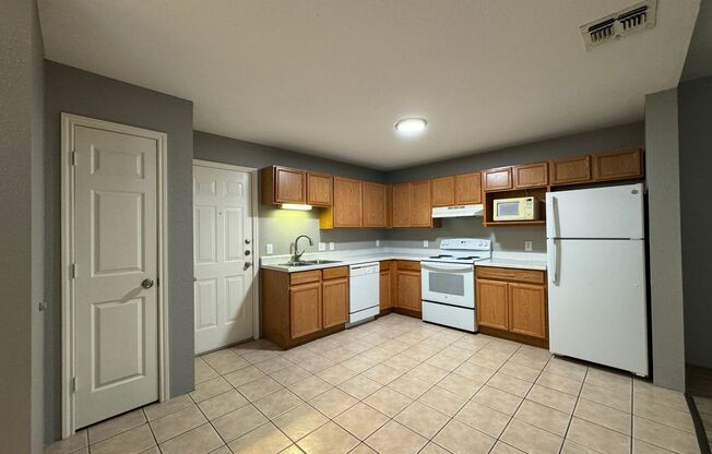 Newly Renovated Duplex in NE San Antonio!