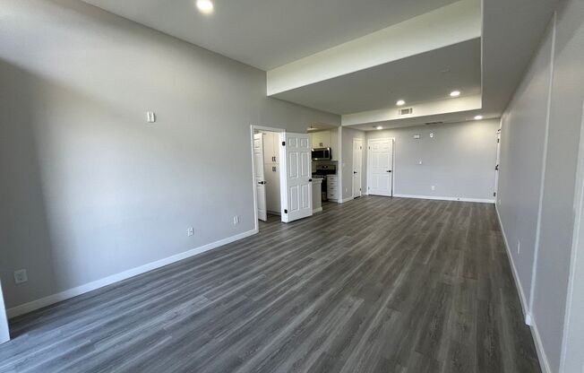 3 beds, 2 baths, 1,450 sqft, $3,998, Unit 301