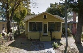 3bdrm/1bath home with large yard ** Section 8 OK *** $2295.00