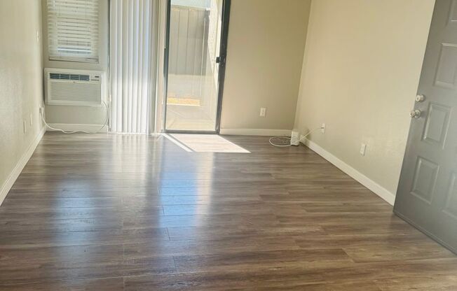 1 bed, 1 bath, 640 sqft, $2,395, Unit 116