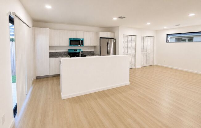 Move-in Ready | 3 Bed / 2.5 Bath Townhome | Sunnyland Park – Florida City