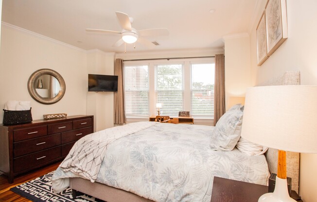 2 beds, 2 baths, 1,000 sqft, $7,800, Unit 4