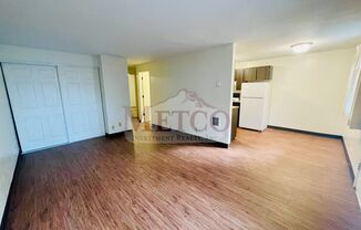 2 beds, 1 bath, 720 sqft, $1,095, Unit 03