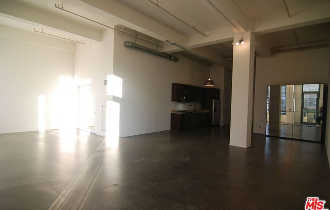 1 bed, 1 bath, 1,190 sqft, $3,200, Unit 310