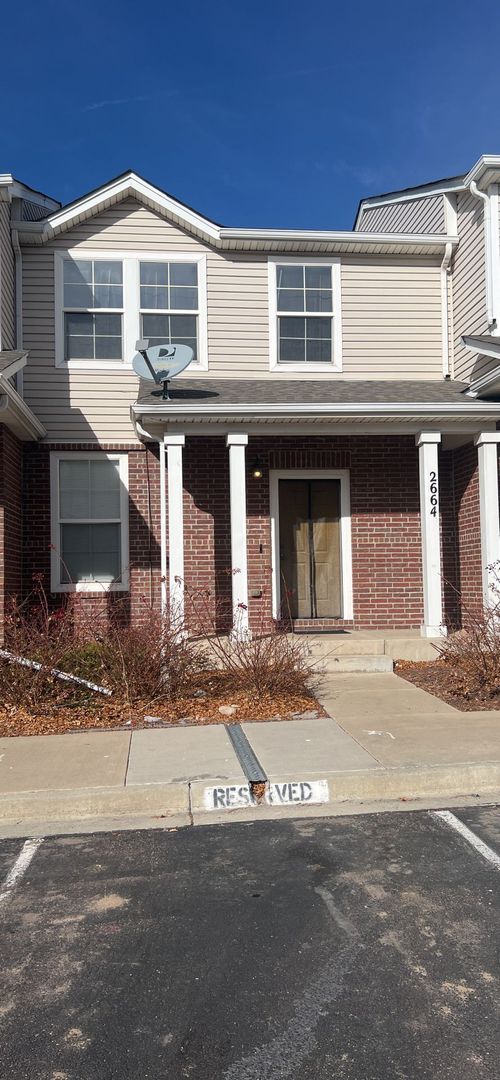 Great 2 Story Townhome!