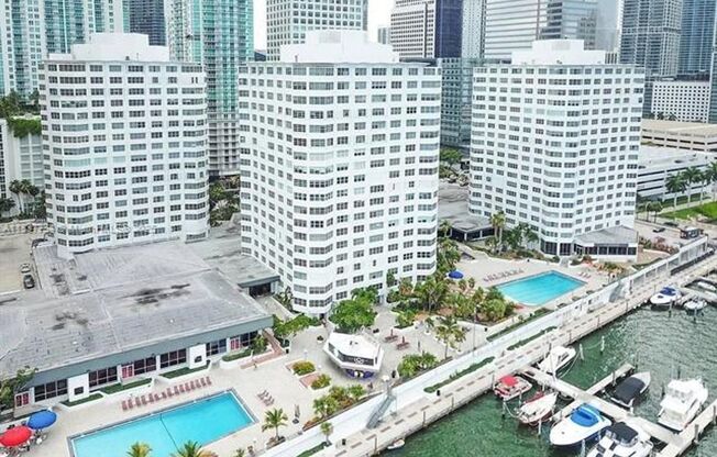 825 Brickell Bay Dr unit 847 (A11837734)