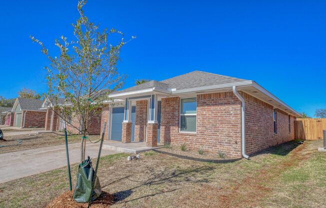 Brand New Construction in Varenna Landing! Storm shelter and lawn care included!