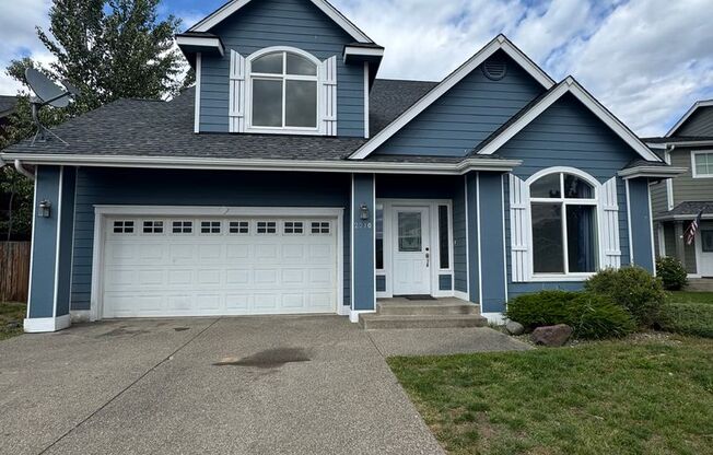 Large 4 Bed Rental in Established Neighborhood