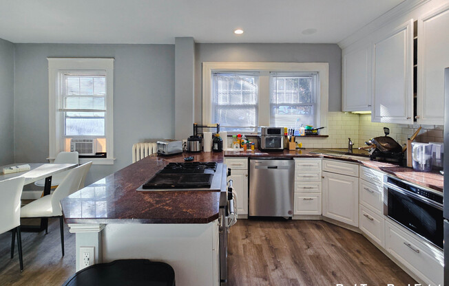235 CHESTNUT HL AVE