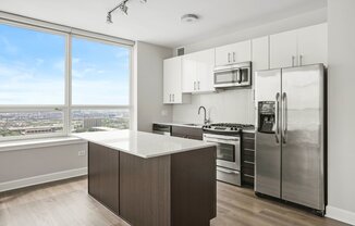 755 W QUINCY ST