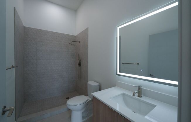 2 beds, 2 baths, 995 sqft, $3,895, Unit 105
