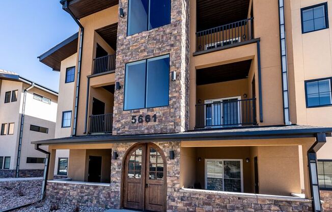 2 beds, 2 baths, 855 sqft, $1,795, Unit 5661 #203 Silverstone