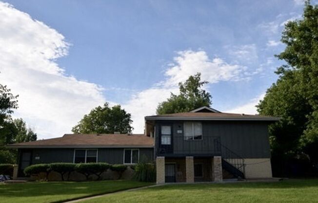 6209-6213 S Sterne Pkwy