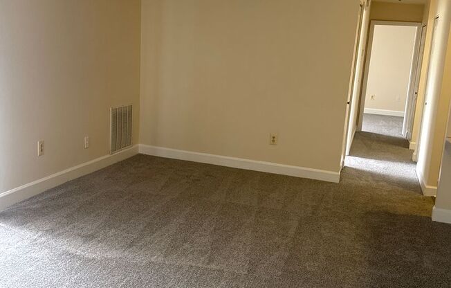 2 beds, 1.5 baths, 1,050 sqft, $1,820, Unit 3400 #303
