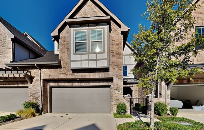 BREATHTAKING TOWNHOME IN TROPHY CLUB!