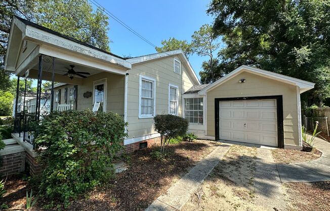 2 bedroom 1 bath remodeled cottage home in Downtown Pensacola - RENT FURNISHED OR UNFURNISHED!