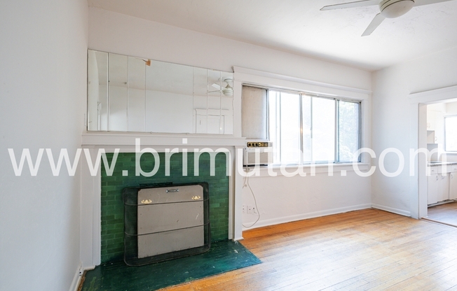 305 S Douglas St Apt 4