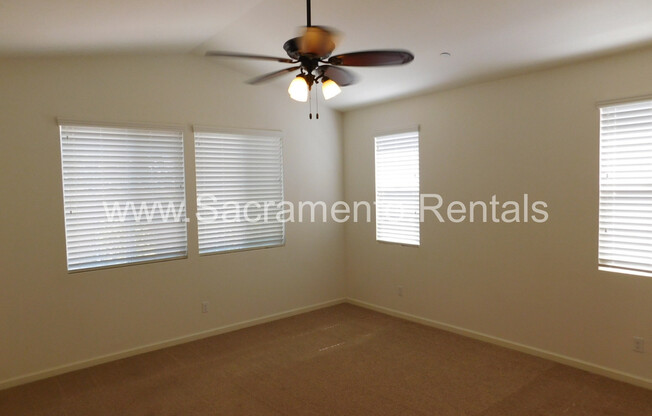 3 beds, 2 baths, $2,595