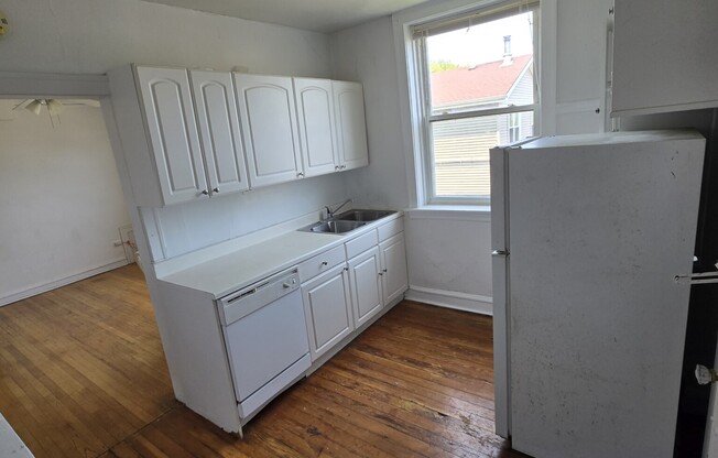 2654 W ARDMORE