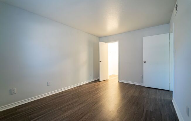 2 beds, 1 bath, 746 sqft, $939, Unit 718