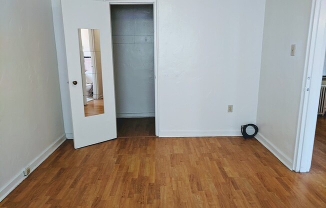 2 beds, 1 bath, $1,775, Unit 209C