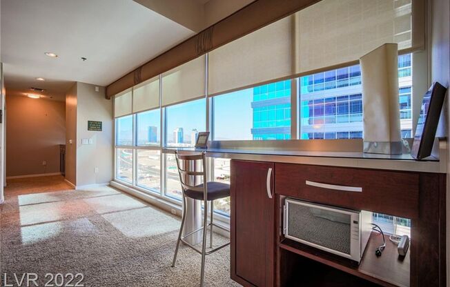 2 beds, 2 baths, $4,250, Unit # 1112