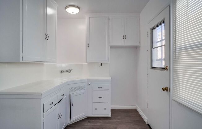 Studio, 1 bath, $1,795, Unit Unit 4