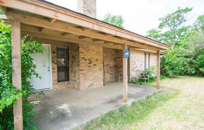 3 beds, 2 baths, $1,775