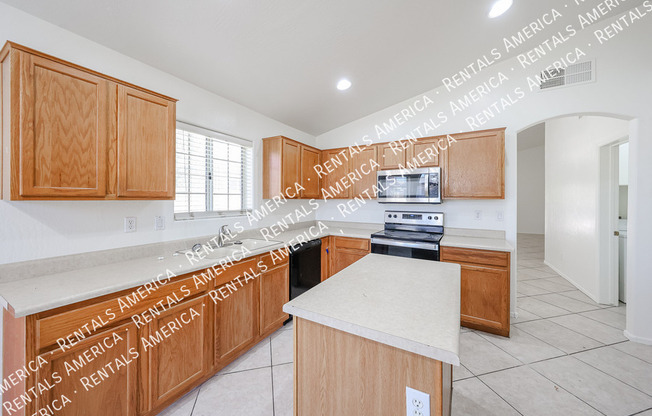 13182 W CYPRESS ST