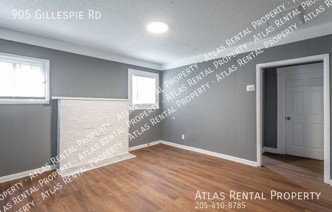 905 GILLESPIE RD