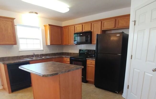 2 Bedroom Townhouse near Lenox Village.