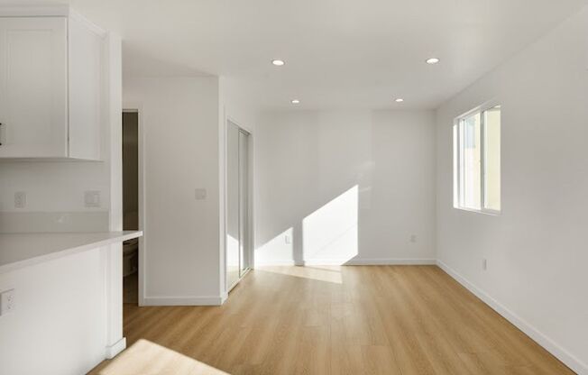2240 Burnside