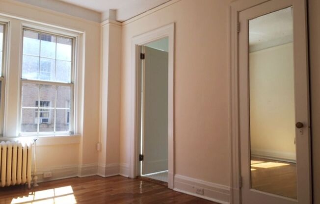 1 bed, 1 bath, 550 sqft, $1,375, Unit 302