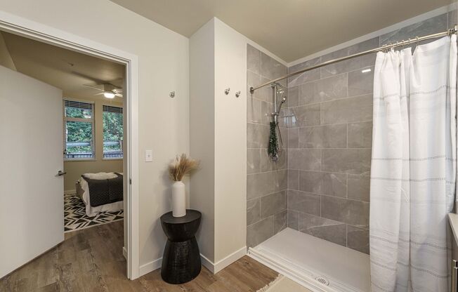 2 beds, 2 baths, 1,021 sqft, $2,070, Unit 510