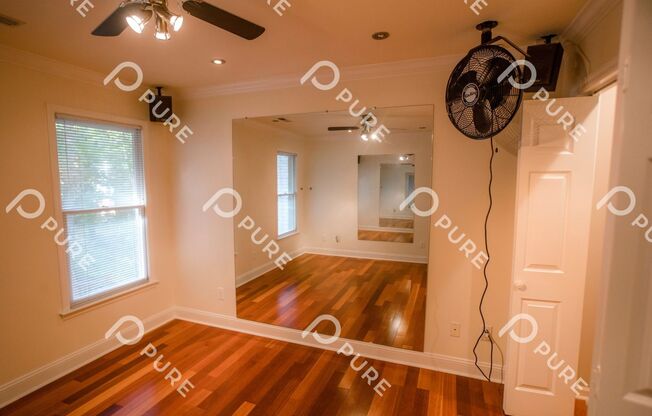4 beds, 2.5 baths, $2,350
