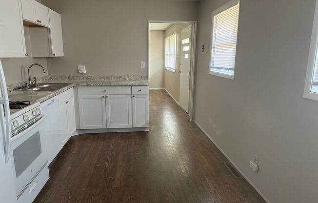 Updated 3 Bedroom 1 Bath Single Family Home in Blacklick Estates