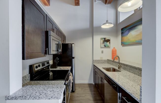 1 bed, 1 bath, 600 sqft, $1,549, Unit 320