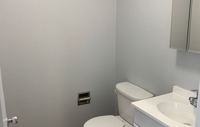 3 beds, 1.5 baths, 1,150 sqft, $1,770, Unit 1126 Highfield Court