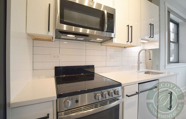 2 beds, 1 bath, 570 sqft, $2,350, Unit 102