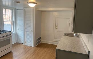 43 E. Philadelphia St., Apt. 3