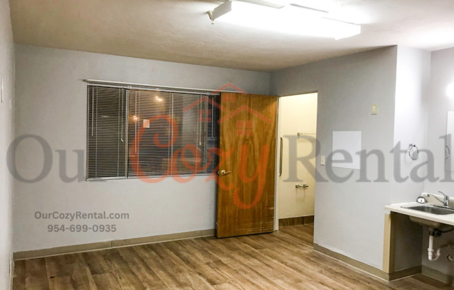 1 bed, 1 bath, 382 sqft, $845, Unit 130