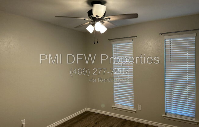 2120 BLOSSOM LN