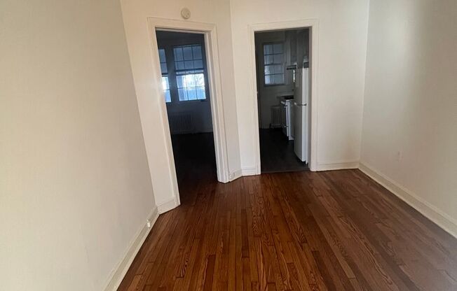 1 bed, 1 bath, 780 sqft, $1,770, Unit 414 #2