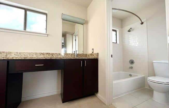 1 bed, 1 bath, 840 sqft, $1,095, Unit 7202