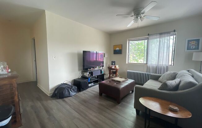 1 bed, 1 bath, $975, Unit 207