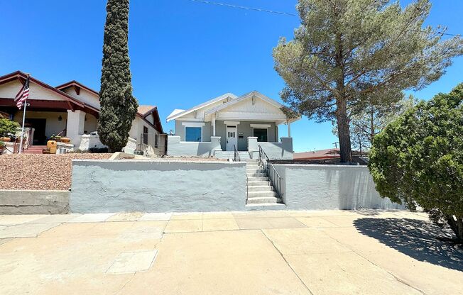 Sunset Heights Historic Home - 3Bed Refrig A/C!