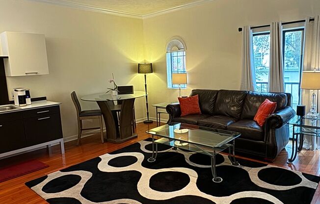 The Lofts - Move in Special!